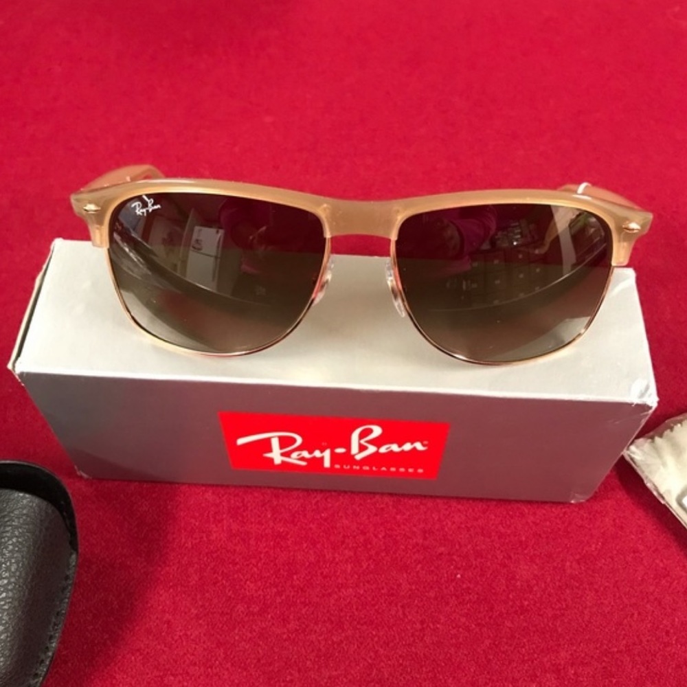 Ray Ban Sunglasses - Picture 4 of 16